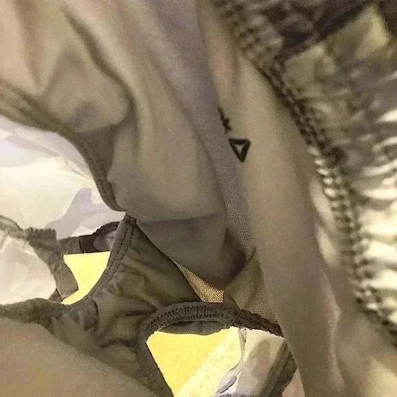 Reebok Girls Athletic Lined Shorts Sz. M-7/8 grey camouflage - Picture 8 of 8